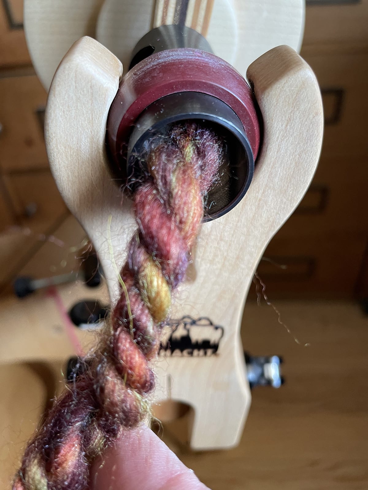 Bulky Spinning Tips, yarn coming from orifice