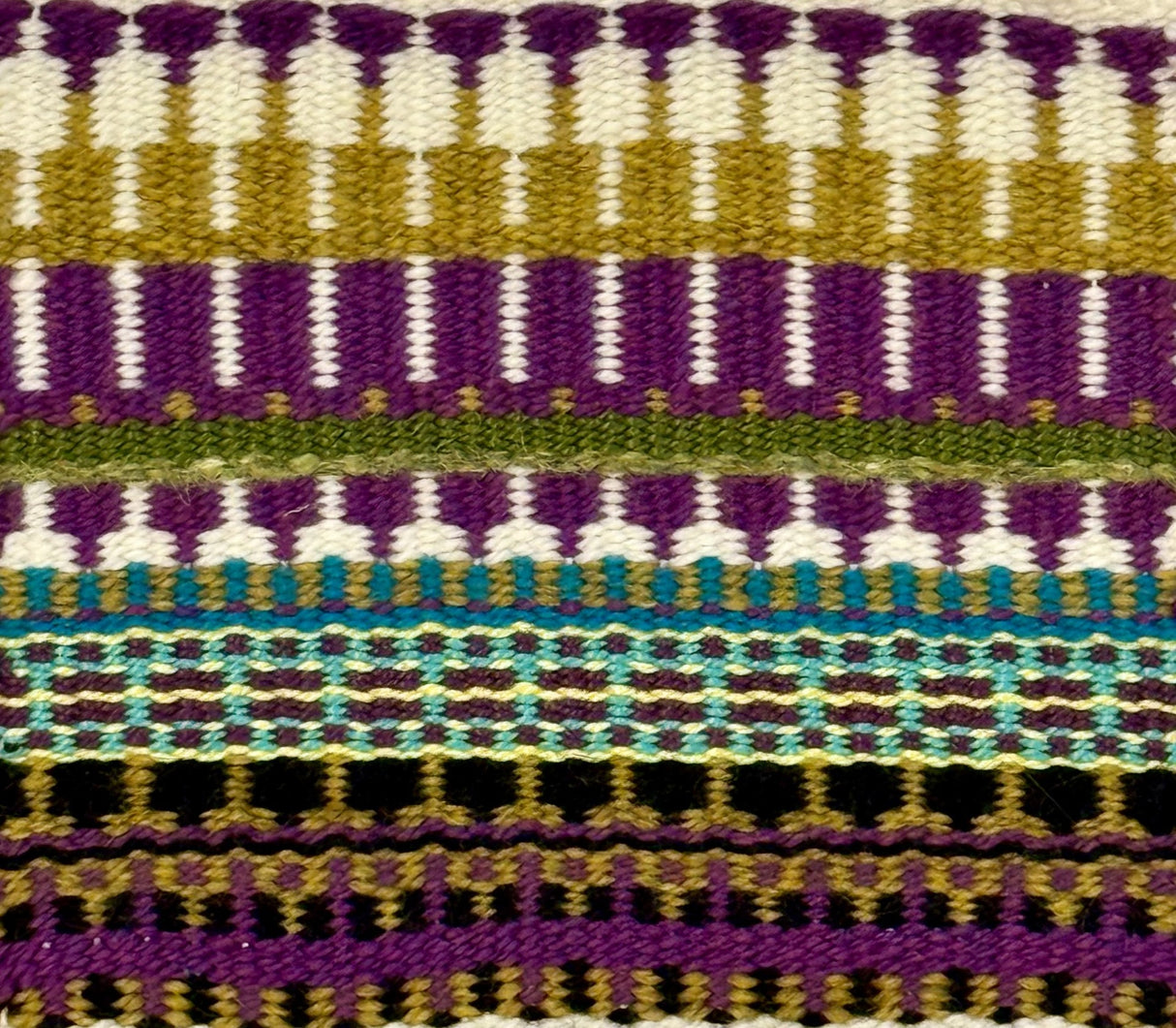 Krokbragd Weaving on a Rigid Heddle Loom