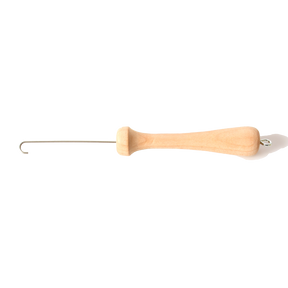 orifice hook for spinning wheels